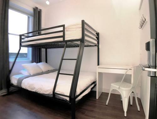 Highroad Hostel Dc