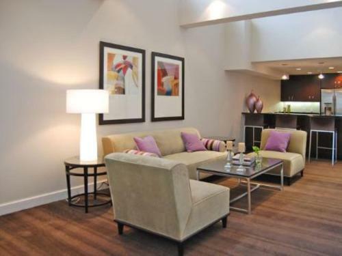 Apartamentos Global Luxury Suites At The White House