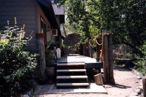 Sequoia Riverfront Cabins
