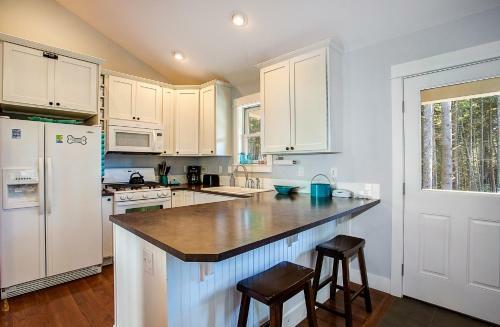 Dreaming Out Loud Two-bedroom Home