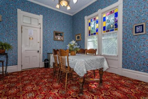 Bed & Breakfast Kaleidoscope Inn & Gardens
