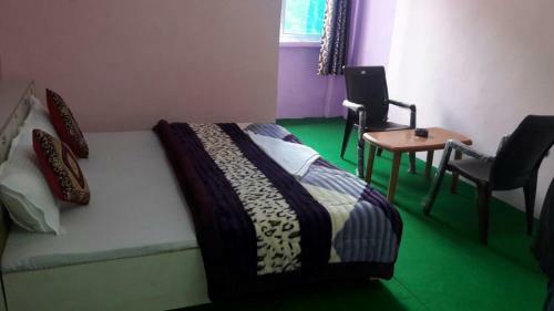 Hotel Tarkeshwarm Hill View Resort