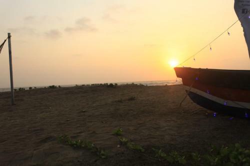 Paradise Beach Camping By Getsetcamp