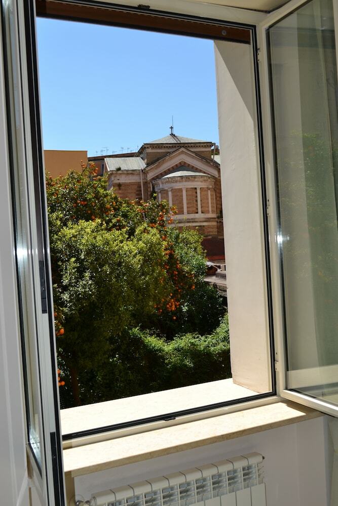 Hostal Tuanis