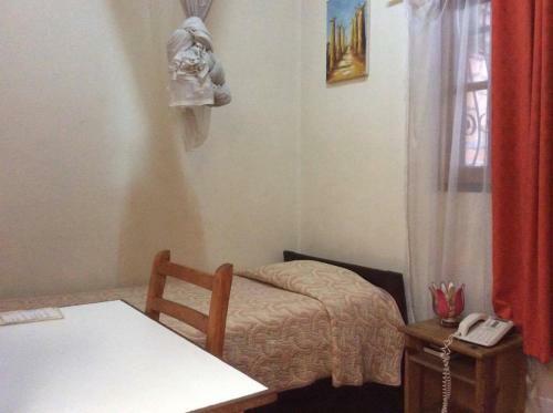 Hotel Tana-jacaranda