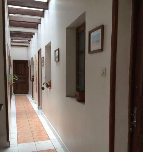 Hotel Tana-jacaranda