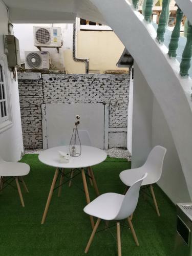 Hotel V V Guesthouse