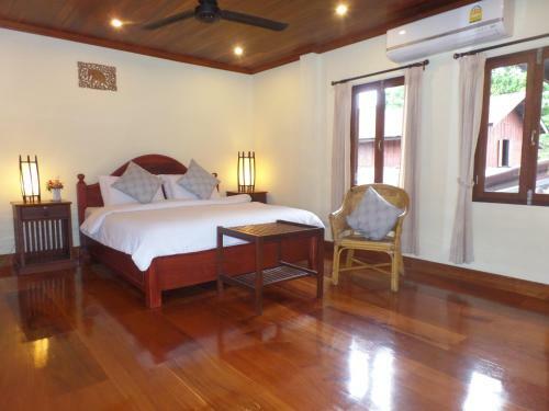 Hostal Peninsula Villas