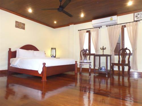 Hostal Peninsula Villas