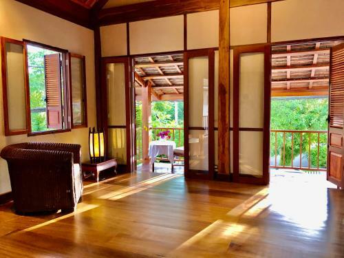Hostal Peninsula Villas