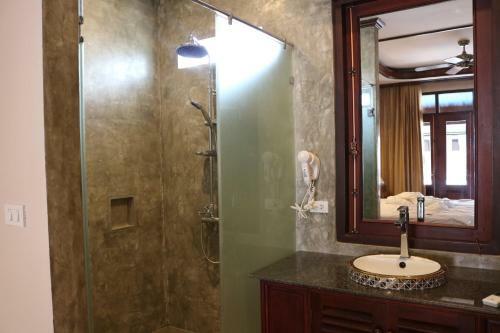 Bed & Breakfast The Art - Singharat Guest House