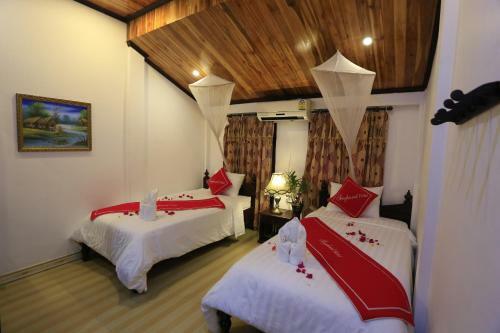 Bed & Breakfast The Art - Singharat Guest House