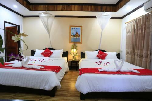 Bed & Breakfast The Art - Singharat Guest House