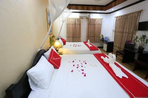 Bed & Breakfast The Art - Singharat Guest House