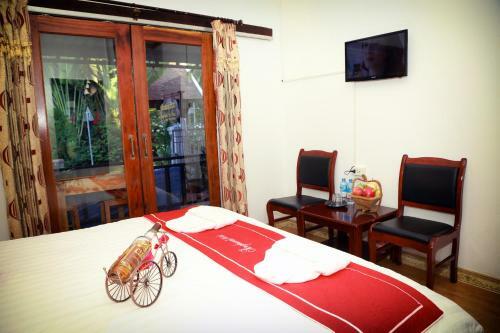 Bed & Breakfast The Art - Singharat Guest House