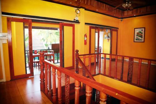Bed & Breakfast The Art - Singharat Guest House