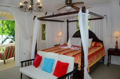 Hotel Firefly Beach Cottages