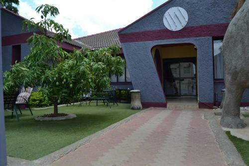 Hotel Tlou Resort