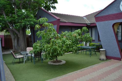 Hotel Tlou Resort