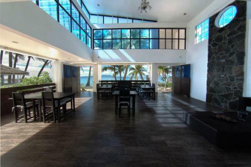 Hotel Deluna Diving Resort