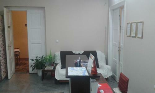 Hostel King