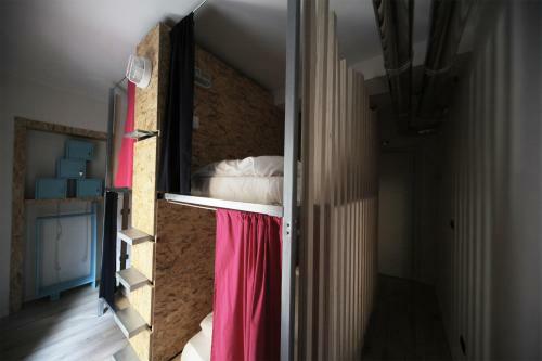 Dopa Hostel
