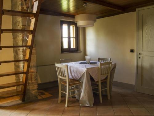 Cortona Villa Sleeps 12 Pool Air Con Wifi