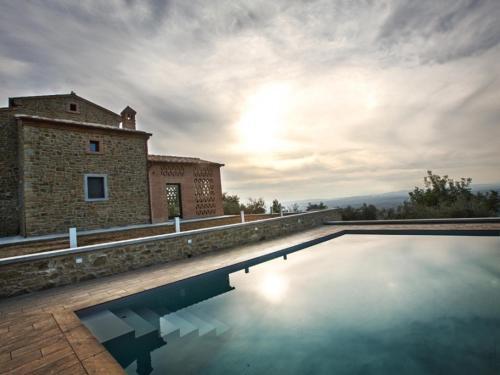 Cortona Villa Sleeps 12 Pool Air Con Wifi