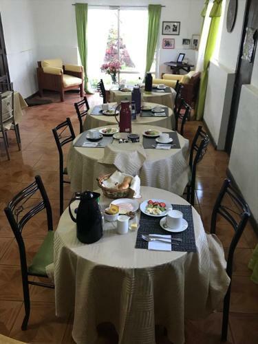Hostal Vaianny