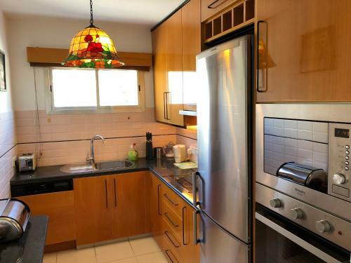 Amathusia Beach Apartment