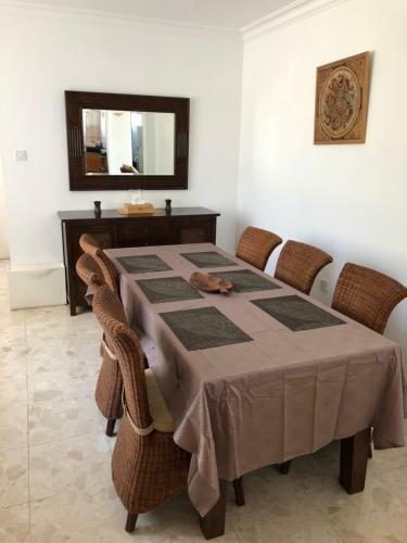 Amathusia Beach Apartment