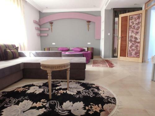 Hostal Cap Blanc Guest House