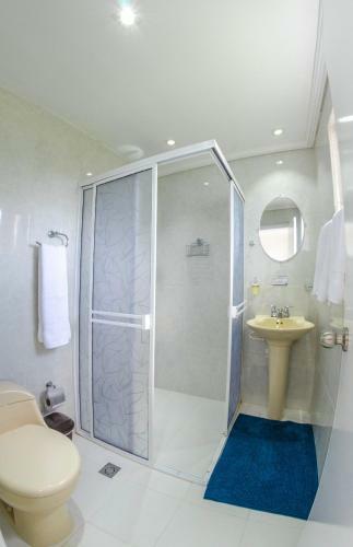 Bed & Breakfast By The Sea Guest House
