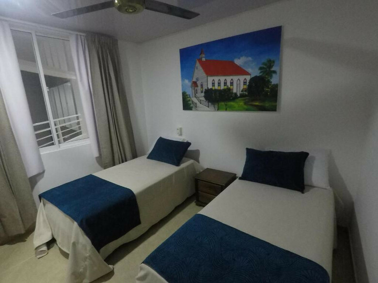 Hotel Hostal Olas