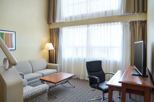 Holiday Inn Hotel & Suites London