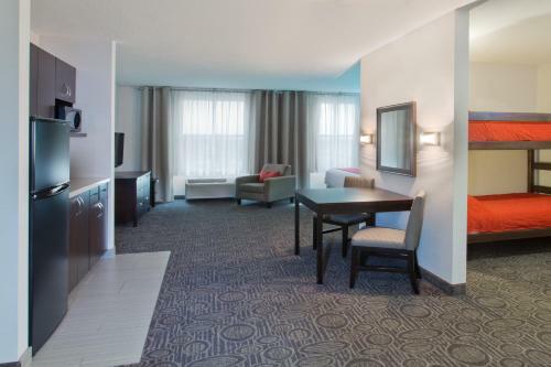 Holiday Inn Hotel & Suites Red Deer