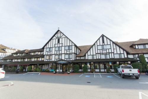 Hotel Cozystay Signature Abercorn Inn