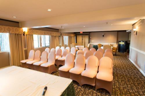 Hotel Cozystay Signature Abercorn Inn