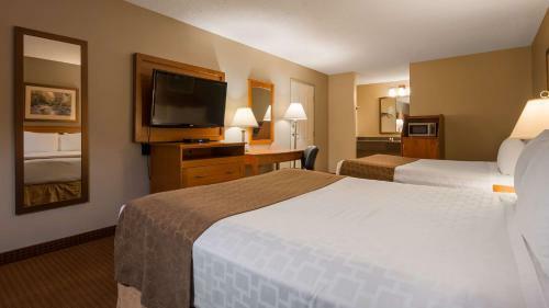 Surestay Plus Hotel By Best Western Salmon Arm