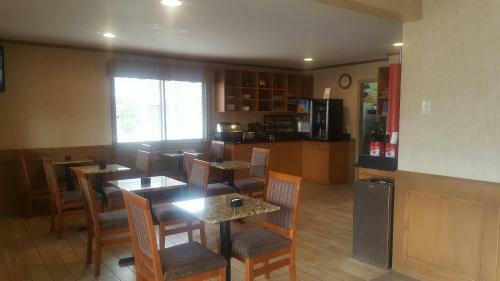Surestay Plus Hotel By Best Western Salmon Arm