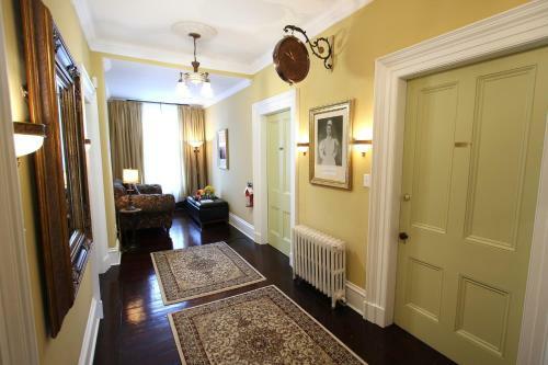 Hostal The Rendell Shea Manor