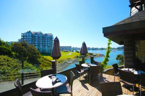 Posada Spinnakers Gastro Brewpub & Guesthouses