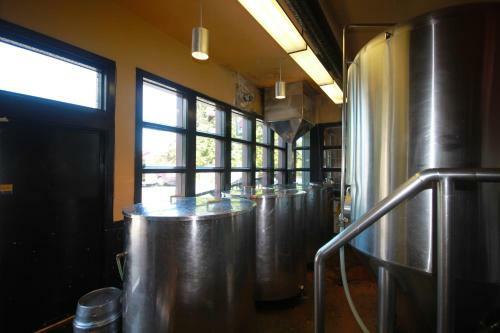Posada Spinnakers Gastro Brewpub & Guesthouses