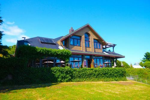 Posada Spinnakers Gastro Brewpub & Guesthouses