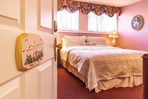 Bed & Breakfast Amethyst Inn