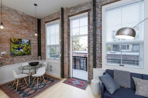 Apartamentos Lee Chong Luxury Vacation Rentals