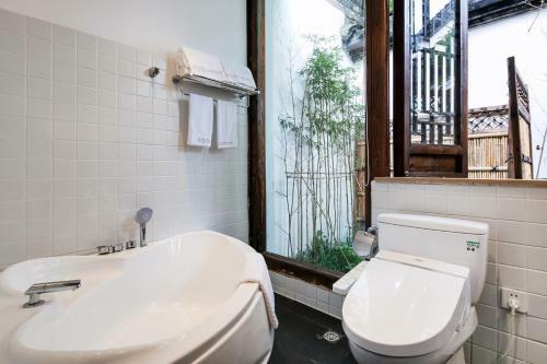 Formoon Boutique Hotel