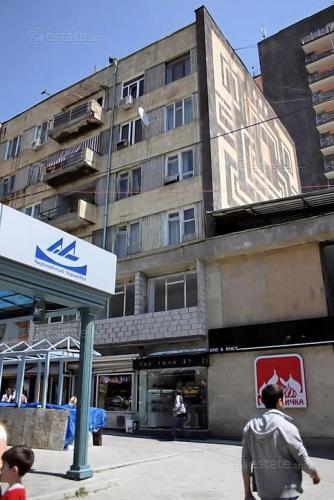 Apartment At Abovyan 26