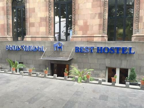 Best Hostel Republic Square