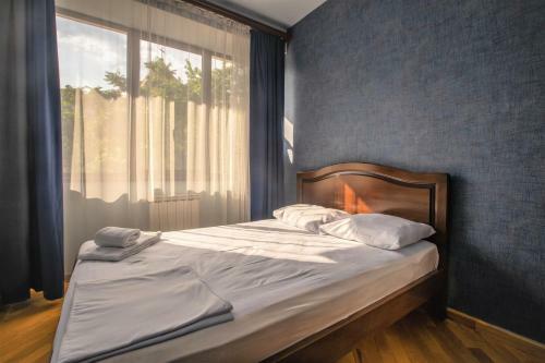 Armt Apartments At Abovyan Street